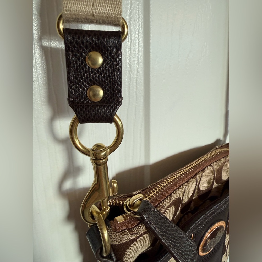 Coach Signature Brown and Tan Messenger Bag - Picture 2 of 11